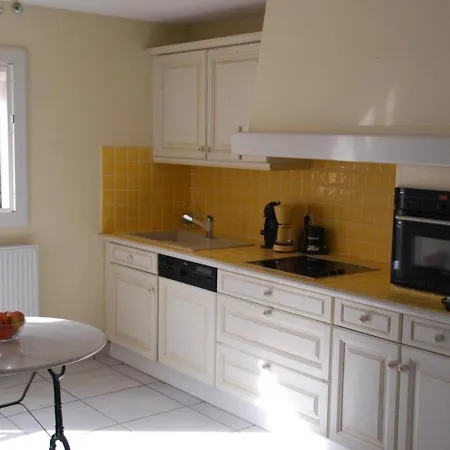Bel A Cap D'agde, Plage Et Port A Pied, Piscine, Parking, 2 Chambres, Loggia Ombragee - Fr-1-723-81 Апартаменти Агд